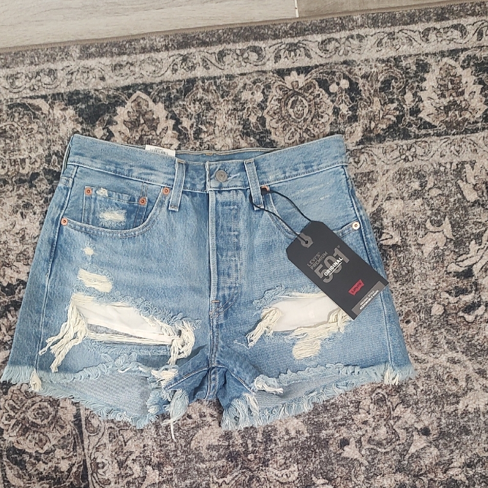 Levi's Women's Ripped Jean Shorts - Light Blue